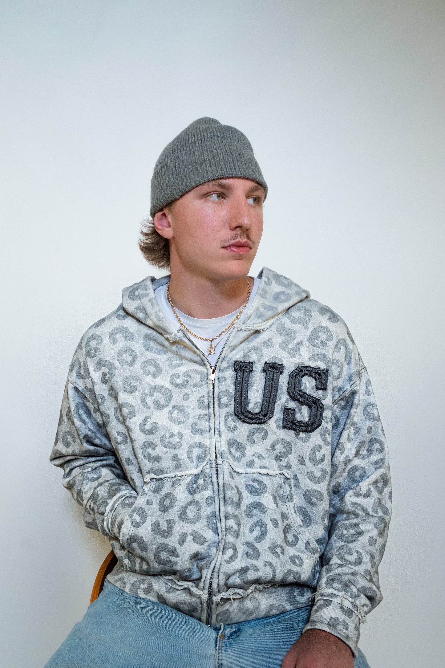 U.S. light grey cheetah print zip up